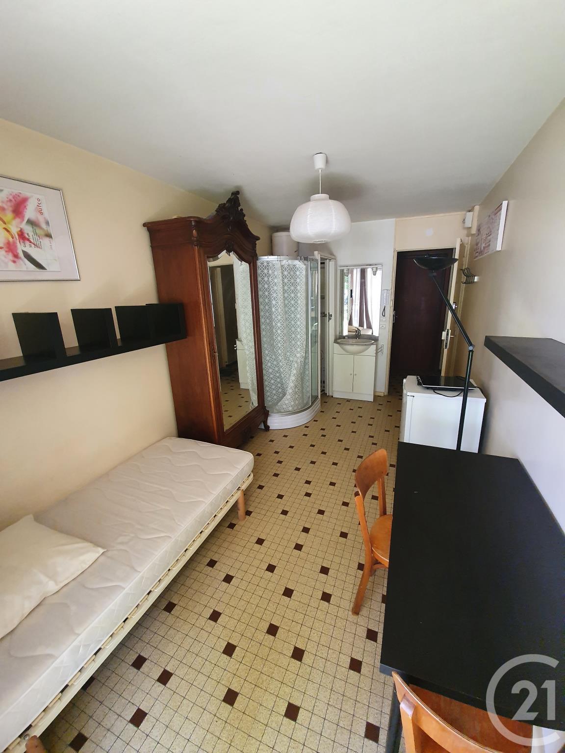 Chambre à louer - 1 pièce - 12,0 m2 - LYON - 69008 - RHONE-ALPES
