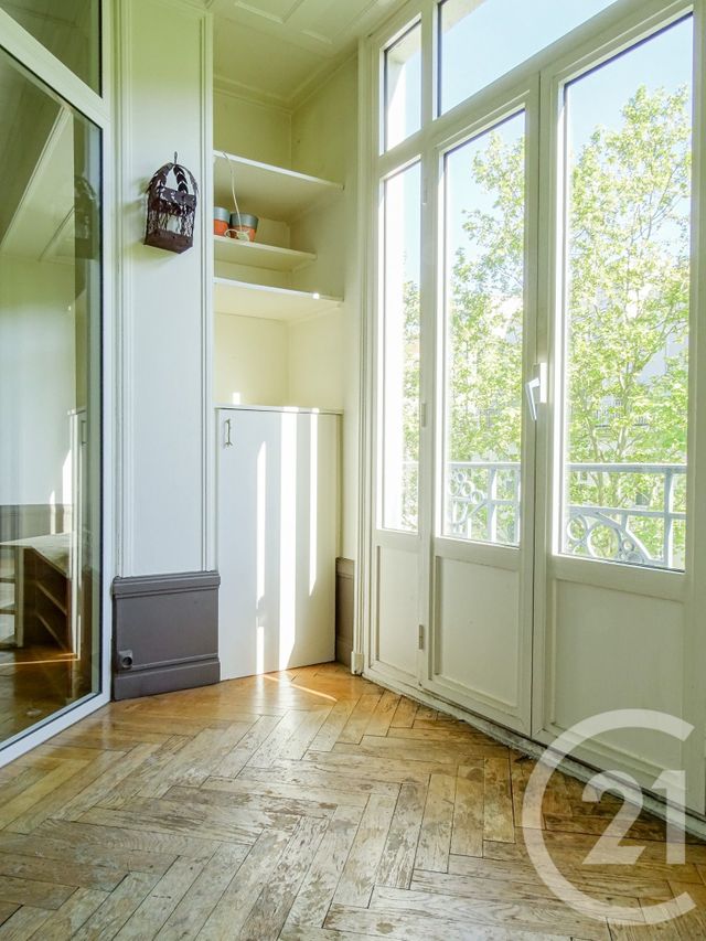 Appartement F5 à vendre - 5 pièces - 135.0 m2 - LYON - 69007 - RHONE-ALPES - Century 21 Part-Dieu