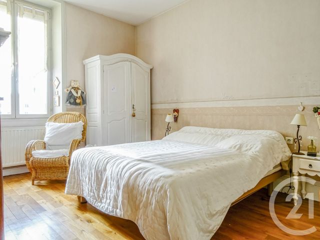 Appartement F5 à vendre - 5 pièces - 140.0 m2 - LYON - 69007 - RHONE-ALPES - Century 21 Part-Dieu