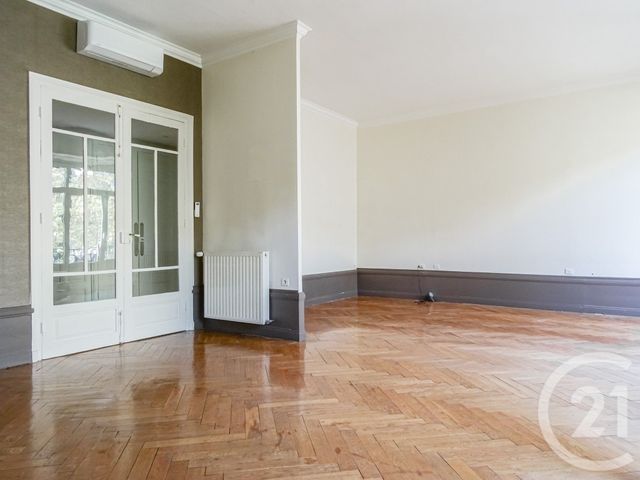 Appartement F5 à vendre - 5 pièces - 135.0 m2 - LYON - 69007 - RHONE-ALPES - Century 21 Part-Dieu