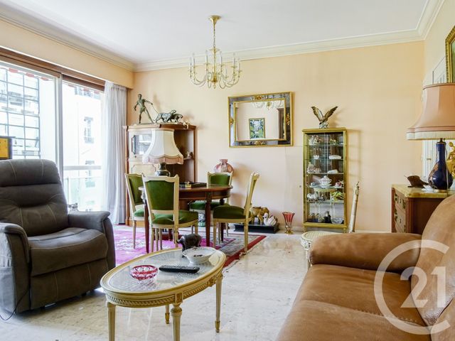 Appartement F3 à vendre - 3 pièces - 90.0 m2 - LYON - 69003 - RHONE-ALPES - Century 21 Part-Dieu