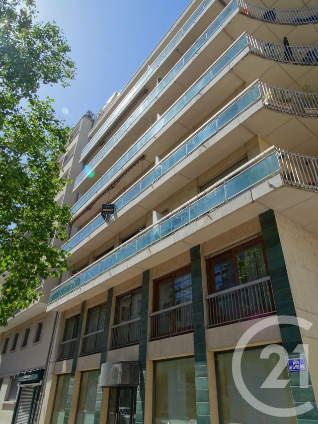 Appartement F3 à vendre - 3 pièces - 90.0 m2 - LYON - 69003 - RHONE-ALPES - Century 21 Part-Dieu