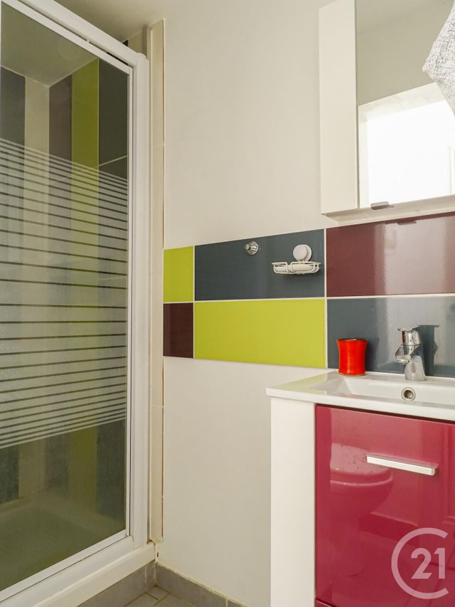 Afficher la photo en grand Appartement T2 à vendre - 2 pièces - 40.0 m2 - LYON - 69002 - RHONE-ALPES - Century 21 Part-Dieu