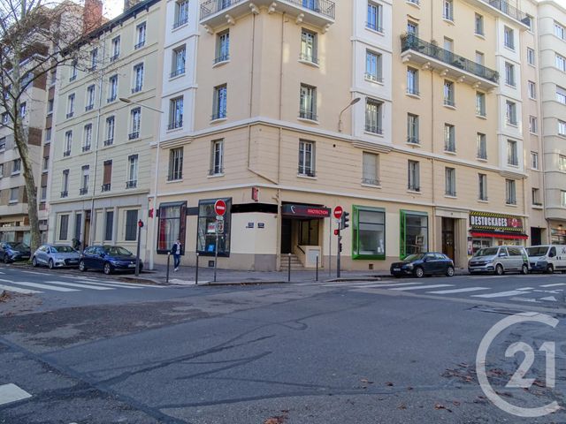 Appartement Local à vendre - 6 pièces - 230.0 m2 - LYON - 69007 - RHONE-ALPES - Century 21 Part-Dieu