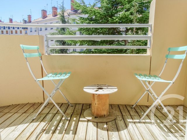 Afficher la photo en grand Appartement F4 à vendre - 4 pièces - 81.0 m2 - LYON - 69003 - RHONE-ALPES - Century 21 Part-Dieu
