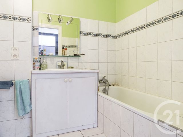 Appartement F1 à vendre - 1 pièce - 35.0 m2 - LYON - 69003 - RHONE-ALPES - Century 21 Part-Dieu