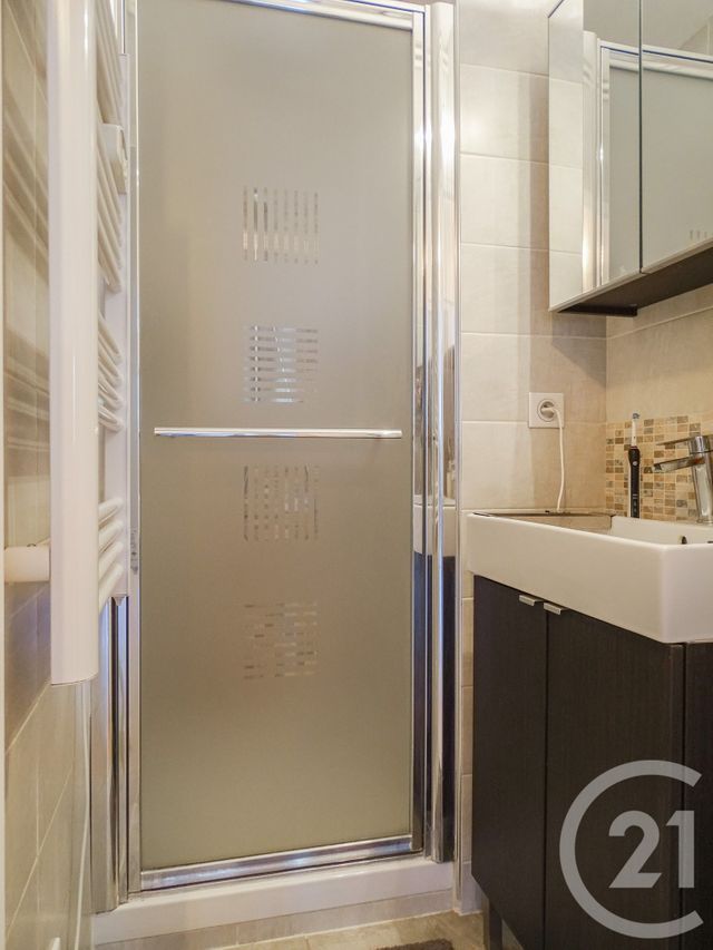 Appartement T5 à vendre - 5 pièces - 107.0 m2 - LYON - 69003 - RHONE-ALPES - Century 21 Part-Dieu