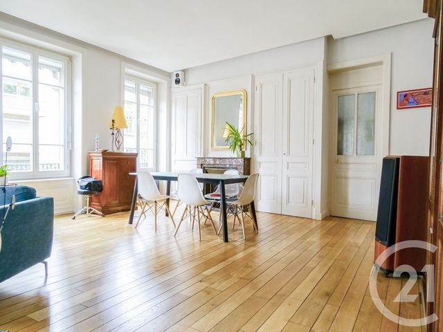Appartement F3 à vendre - 3 pièces - 110.0 m2 - LYON - 69003 - RHONE-ALPES - Century 21 Part-Dieu