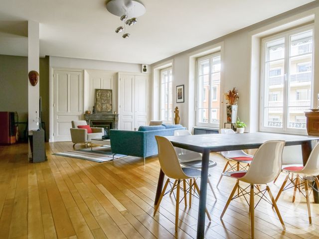 Appartement F3 à vendre - 3 pièces - 110.0 m2 - LYON - 69003 - RHONE-ALPES - Century 21 Part-Dieu