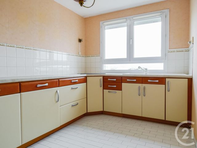 Appartement F3 à vendre - 3 pièces - 81.38 m2 - LYON - 69003 - RHONE-ALPES - Century 21 Part-Dieu