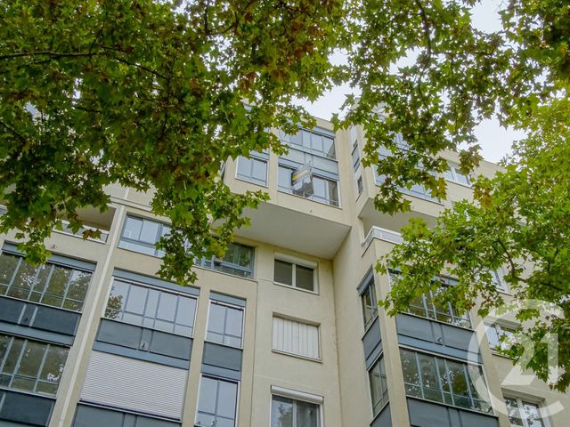 Appartement F3 à vendre - 3 pièces - 81.38 m2 - LYON - 69003 - RHONE-ALPES - Century 21 Part-Dieu