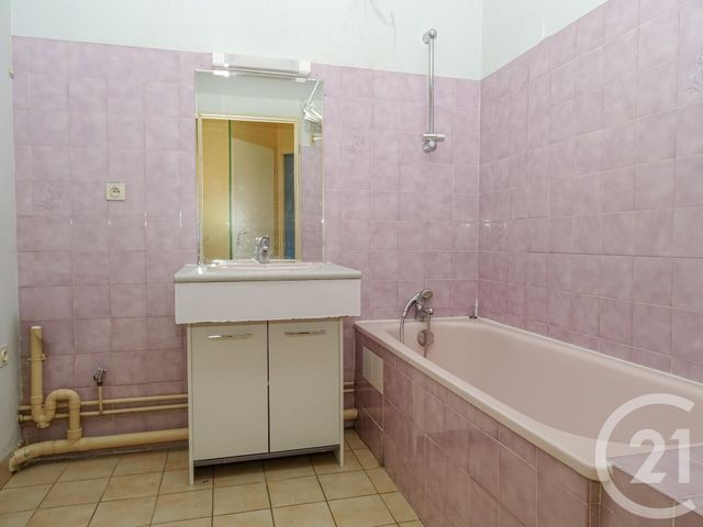 Appartement F3 à vendre - 3 pièces - 69.09 m2 - LYON - 69003 - RHONE-ALPES - Century 21 Part-Dieu