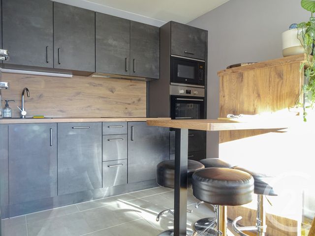 Appartement F2 à louer - 2 pièces - 48.0 m2 - LYON - 69003 - RHONE-ALPES - Century 21 Part-Dieu