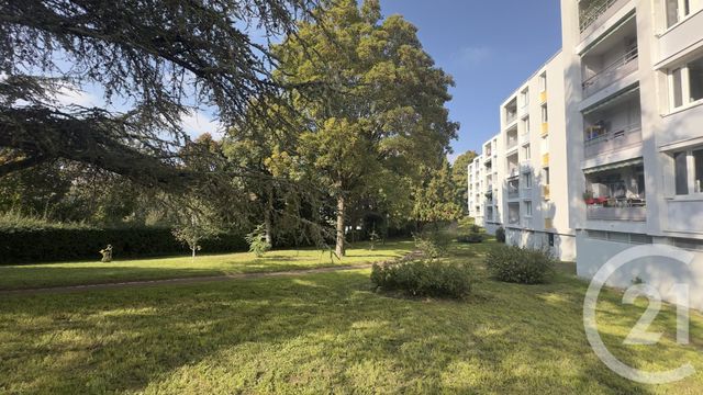 Appartement F5 à vendre - 5 pièces - 77.16 m2 - LYON - 69005 - RHONE-ALPES - Century 21 Part-Dieu