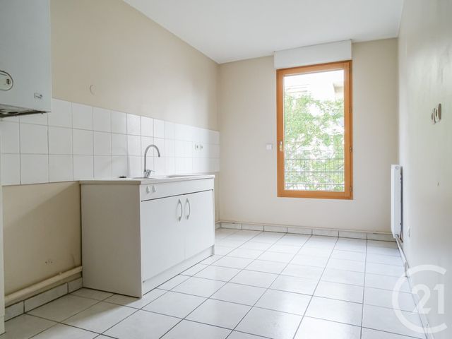 Appartement F4 à vendre - 4 pièces - 89.0 m2 - LYON - 69008 - RHONE-ALPES - Century 21 Part-Dieu
