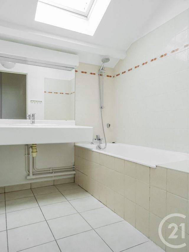 Appartement Duplex à vendre - 5 pièces - 112.63 m2 - LYON - 69003 - RHONE-ALPES - Century 21 Part-Dieu