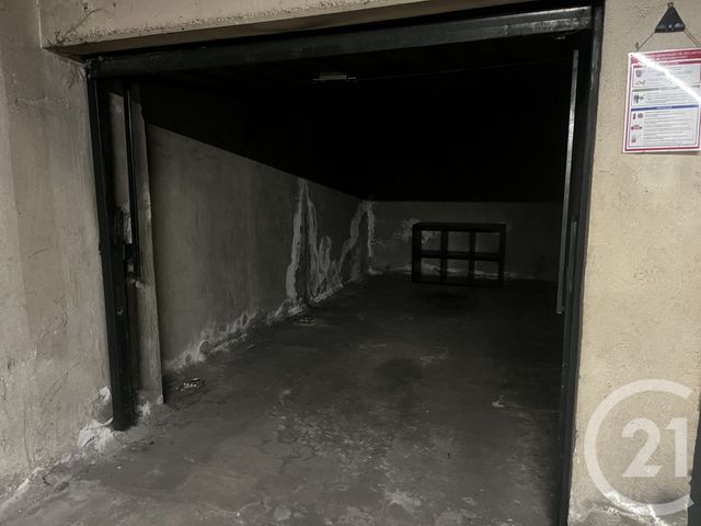 parking à louer - 13.0 m2 - LYON - 69003 - RHONE-ALPES - Century 21 Part-Dieu