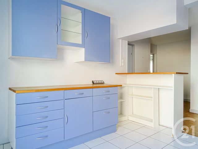 Appartement F3 à vendre - 3 pièces - 72.0 m2 - LYON - 69003 - RHONE-ALPES - Century 21 Part-Dieu