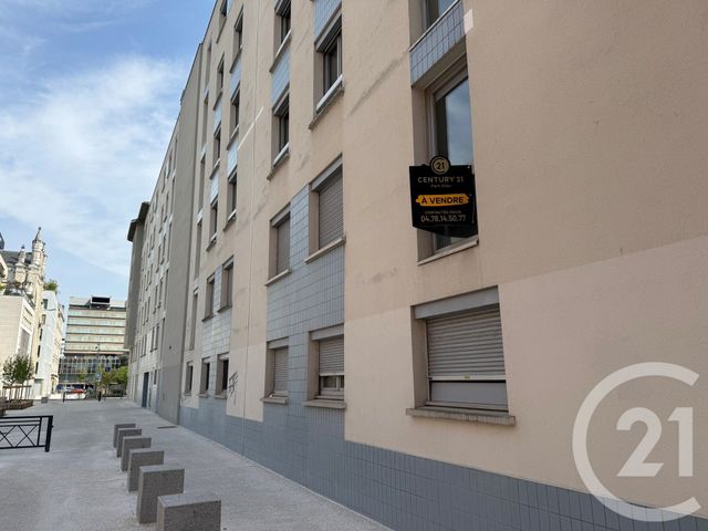 Appartement F3 à vendre - 3 pièces - 72.0 m2 - LYON - 69003 - RHONE-ALPES - Century 21 Part-Dieu