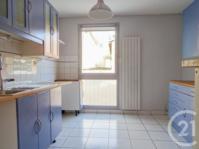 Appartement F3 à vendre - 3 pièces - 72.0 m2 - LYON - 69003 - RHONE-ALPES - Century 21 Part-Dieu