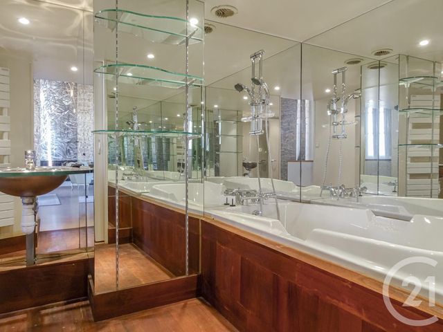 Appartement Loft à vendre - 3 pièces - 76.31 m2 - LYON - 69004 - RHONE-ALPES - Century 21 Part-Dieu