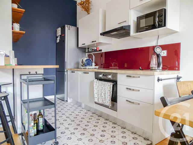 Appartement T3 à louer - 3 pièces - 50.0 m2 - LYON - 69003 - RHONE-ALPES - Century 21 Part-Dieu