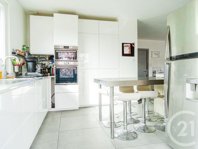 maison à vendre - 10 pièces - 244.0 m2 - MEYZIEU - 69 - RHONE-ALPES - Century 21 Part-Dieu