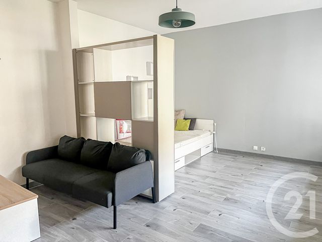 Appartement T1 à louer - 1 pièce - 40.7 m2 - LYON - 69003 - RHONE-ALPES - Century 21 Part-Dieu