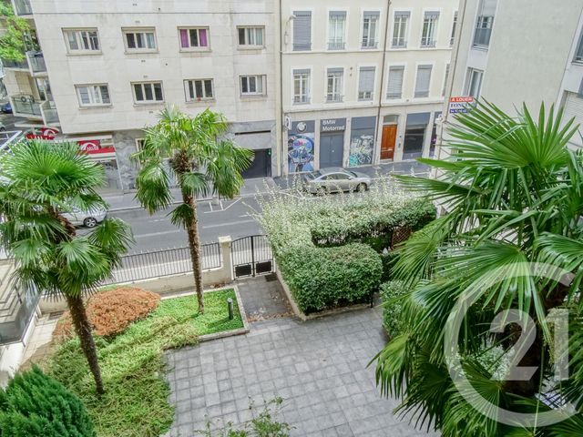 Appartement F3 à vendre - 3 pièces - 66.0 m2 - LYON - 69003 - RHONE-ALPES - Century 21 Part-Dieu
