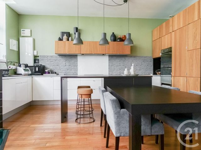 Appartement T4 à vendre - 4 pièces - 127.78 m2 - LYON - 69003 - RHONE-ALPES - Century 21 Part-Dieu