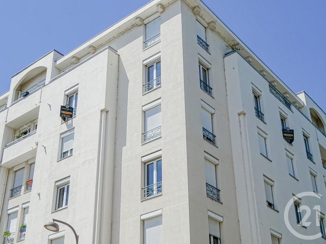Appartement à vendre - 3 pièces - 69.52 m2 - LYON - 69003 - RHONE-ALPES - Century 21 Part-Dieu