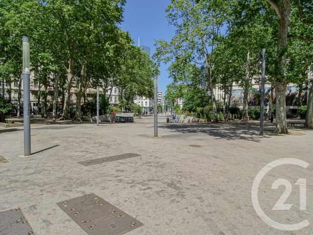 Appartement à vendre - 3 pièces - 69.52 m2 - LYON - 69003 - RHONE-ALPES - Century 21 Part-Dieu