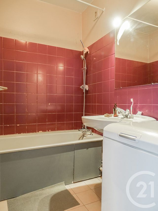 Appartement F4 à vendre - 4 pièces - 81.0 m2 - LYON - 69003 - RHONE-ALPES - Century 21 Part-Dieu