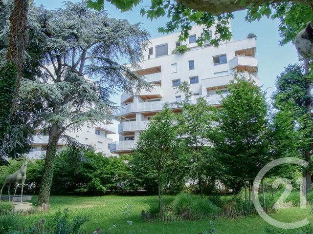 Appartement F5 à vendre - 5 pièces - 100.25 m2 - LYON - 69008 - RHONE-ALPES - Century 21 Part-Dieu