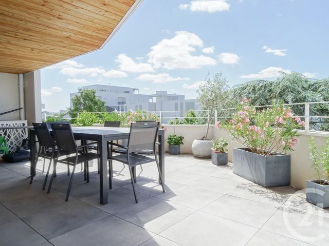 Appartement F5 à vendre - 5 pièces - 100.25 m2 - LYON - 69008 - RHONE-ALPES - Century 21 Part-Dieu