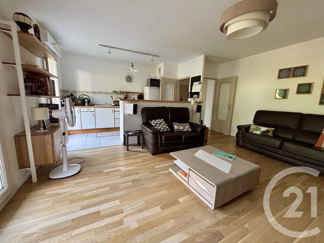 Appartement T2 à vendre - 2 pièces - 51.28 m2 - LYON - 69003 - RHONE-ALPES - Century 21 Part-Dieu