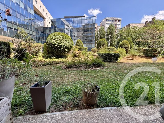 Appartement T2 à vendre - 2 pièces - 51.28 m2 - LYON - 69003 - RHONE-ALPES - Century 21 Part-Dieu