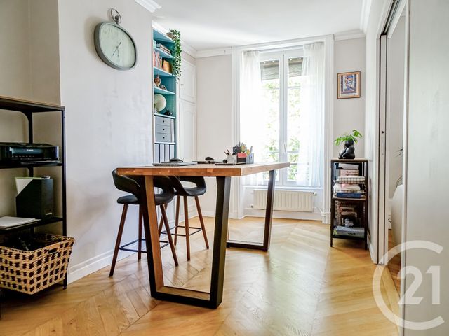 Appartement F4 à vendre - 4 pièces - 73.0 m2 - LYON - 69006 - RHONE-ALPES - Century 21 Part-Dieu