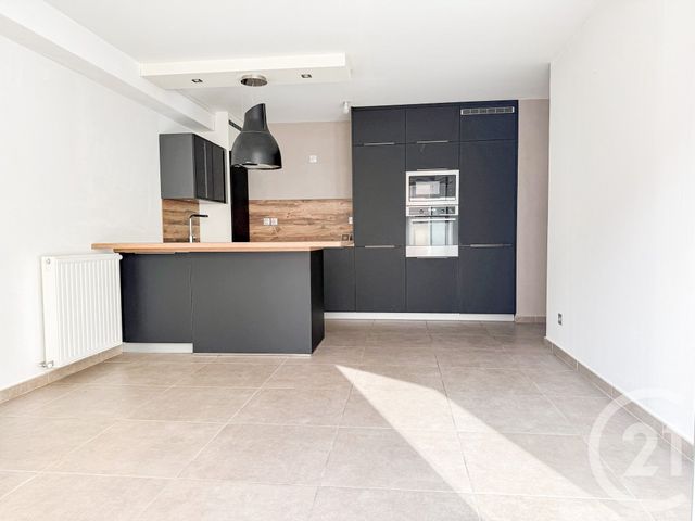 Appartement F3 à louer - 3 pièces - 54.18 m2 - LYON - 69003 - RHONE-ALPES - Century 21 Part-Dieu