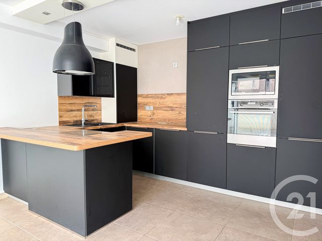 Appartement F3 à louer - 3 pièces - 54.18 m2 - LYON - 69003 - RHONE-ALPES - Century 21 Part-Dieu