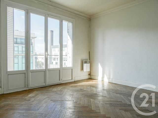 Appartement T3 à vendre - 2 pièces - 48.25 m2 - LYON - 69003 - RHONE-ALPES - Century 21 Part-Dieu