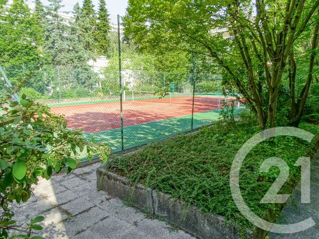 Appartement F2 à louer - 2 pièces - 45.0 m2 - LYON - 69003 - RHONE-ALPES - Century 21 Part-Dieu
