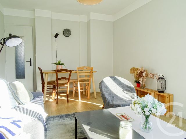 Appartement T3 à vendre - 3 pièces - 57.0 m2 - LYON - 69003 - RHONE-ALPES - Century 21 Part-Dieu