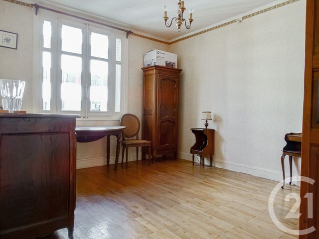 Appartement F2 à vendre - 2 pièces - 47.19 m2 - LYON - 69003 - RHONE-ALPES - Century 21 Part-Dieu