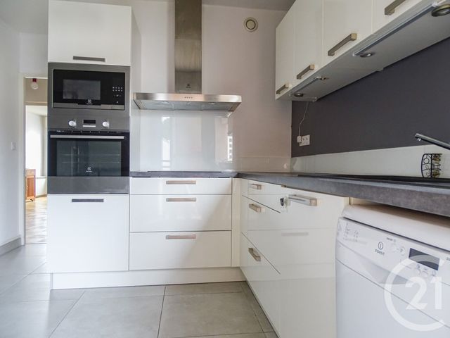 Appartement T3 à louer - 3 pièces - 69.0 m2 - LYON - 69003 - RHONE-ALPES - Century 21 Part-Dieu